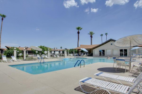Scottsdale Condo Community Pool, 3 Mi to Old Town